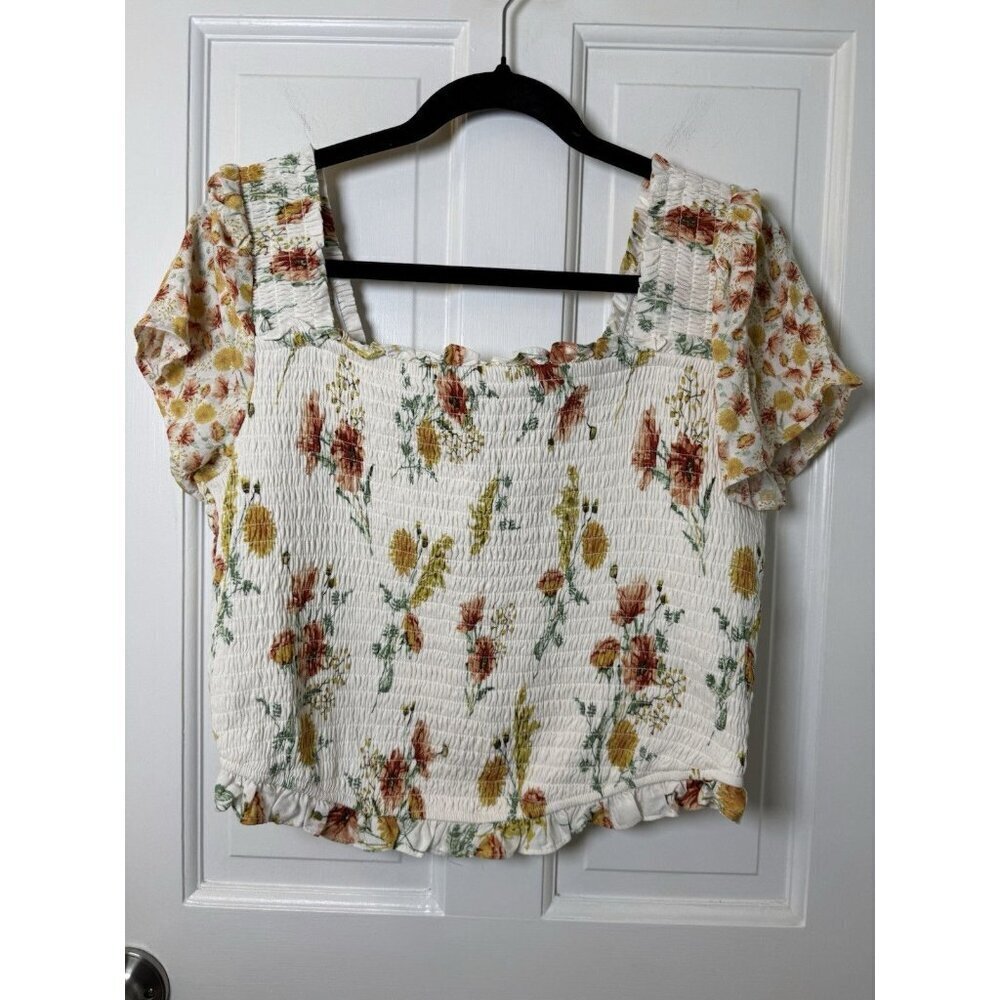 Torrid Smocked Flutter Floral Print Short Sleeve Crop Top SIZE 0 White/Multi